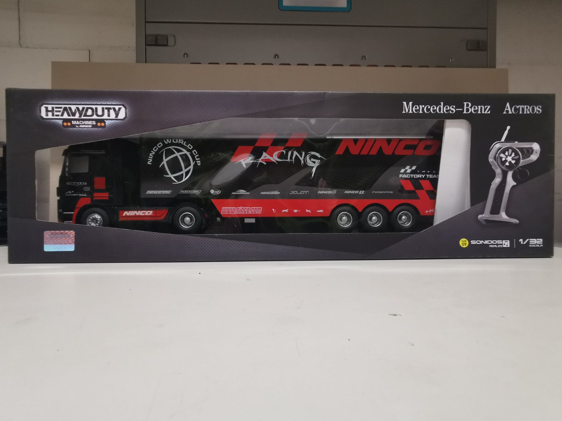 Modellismo RC: RC Truck Ninco Racing 1/32 – Nuovo (secondo la descrizione) da Winterthur venduto da Lonpos1 1