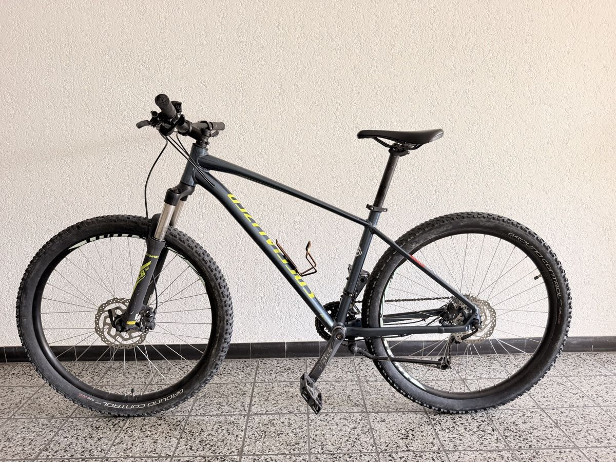 Specialized Biciclette: Specialized 27.5 L – Usato da Stansstad venduto da 91PD 1
