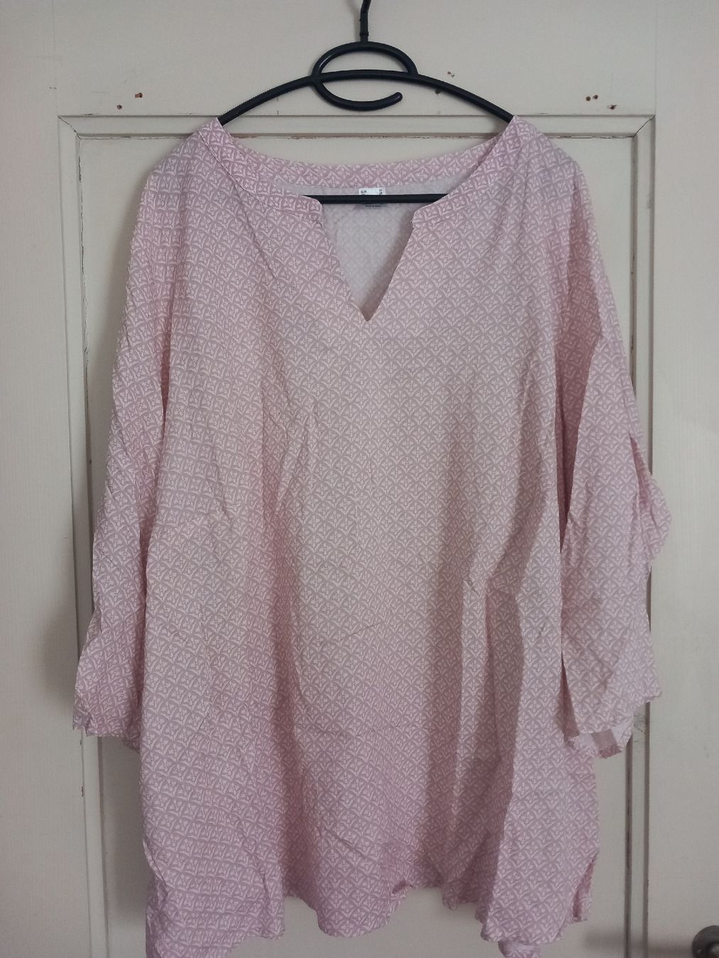 T-Shirts: Damen-Sweatshirt – Neu (gemäss Beschreibung) aus Biberist von lsr_z9lv