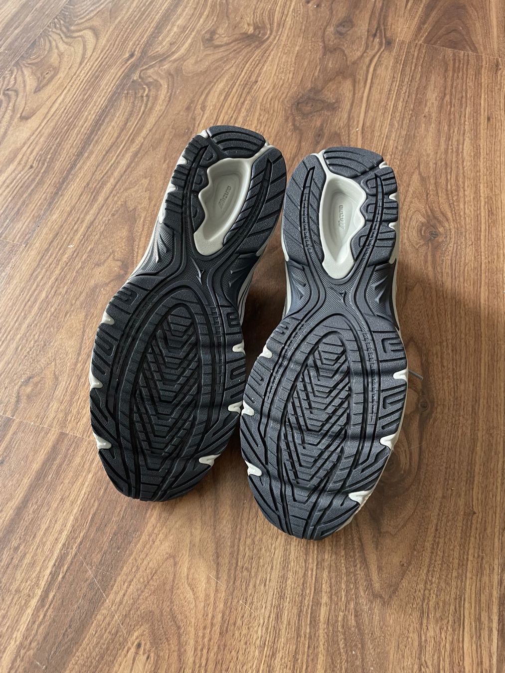 Mizuno Scarpe da uomo: Mizuno MXR (Grösse 44) – Nuovo e nell'imballaggio originale da Flüelen venduto da jodel_du 2
