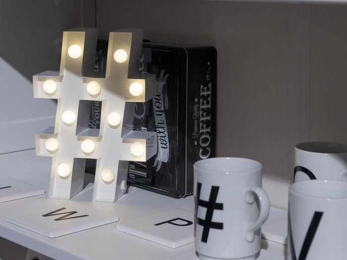 Tutte le decorazioni: Leuchtbuchstaben Hashtag Weiss Metall – Nuovo e nell'imballaggio originale da Brugg AG venduto da swiss.sales.force 3