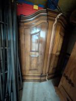 Handgemachter Schrank