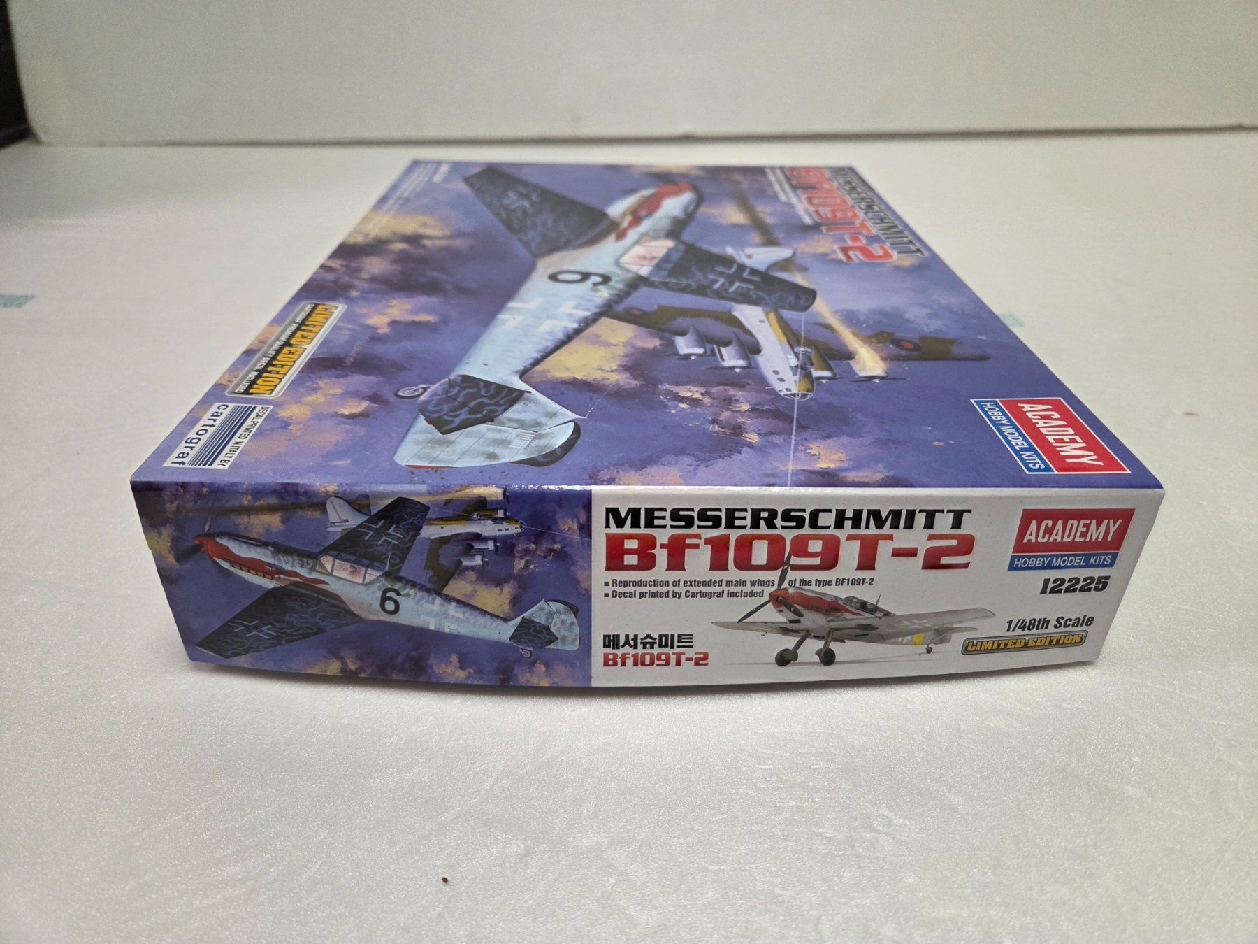Academy Modellbausätze & Standmodelle: Academy Messerschmitt Bf109 Set mit 2 Modelle #12225+12228 – Neu und originalverpackt aus Hittnau von Sika86 8