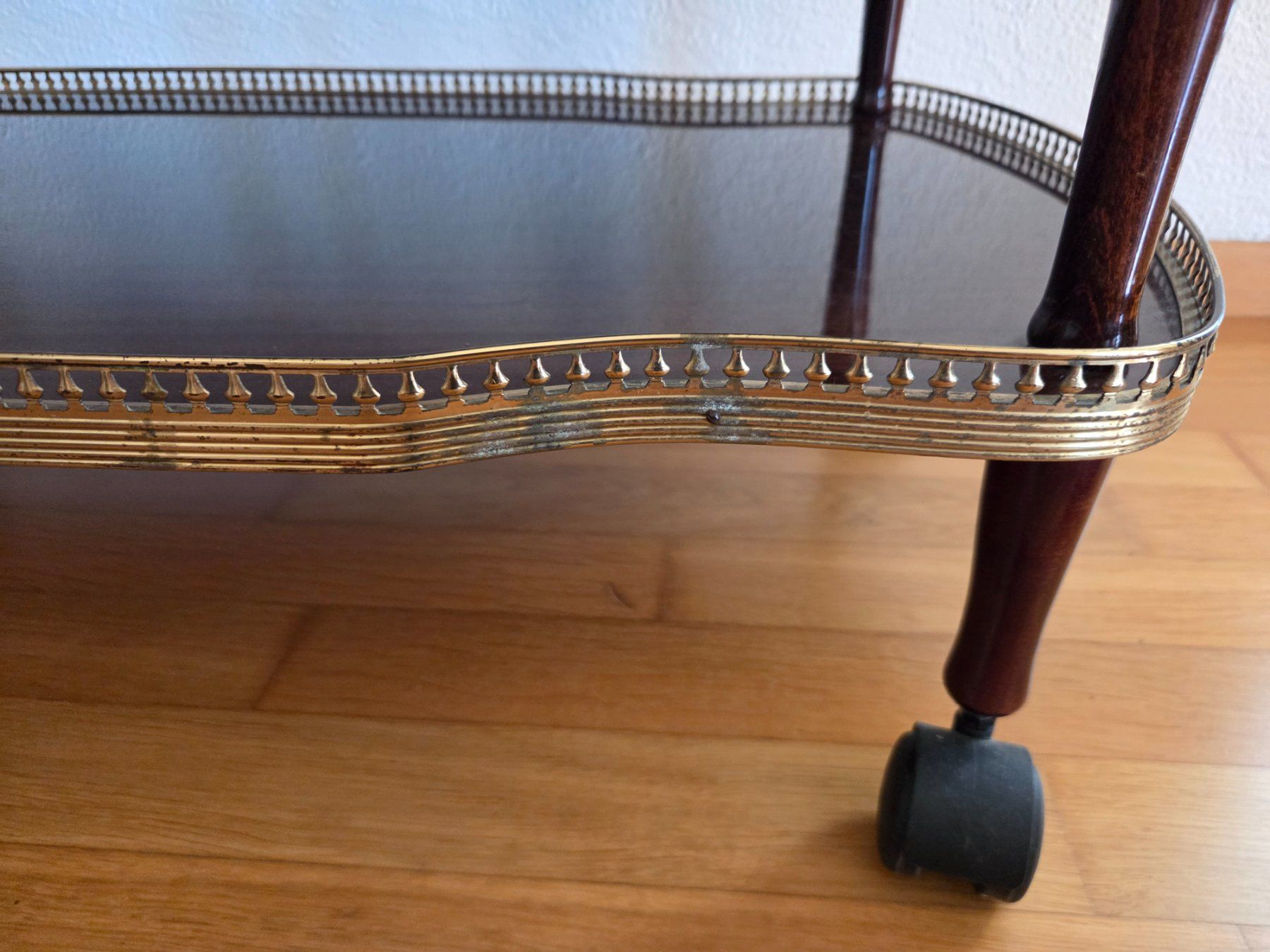Carrelli di servizio: Vintage Barwagen – Usato da Hünenberg venduto da pma_dm5g 3