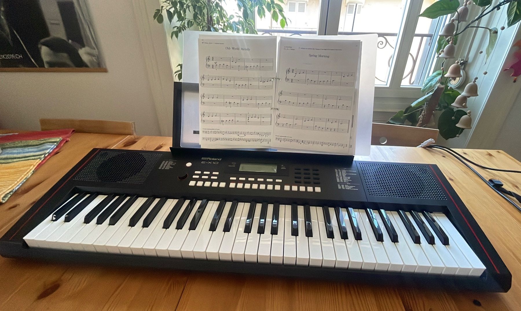 Roland Instruments de musique: Piano Roland E-X10 – D'occasion à Lausanne par katty05