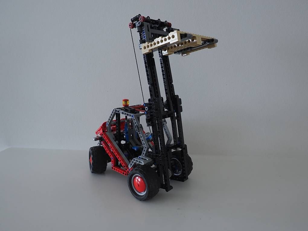 Spielzeuge: LEGO Technic 8416 Gabelstapler – Gebraucht aus Basel von nic_2jcn 1