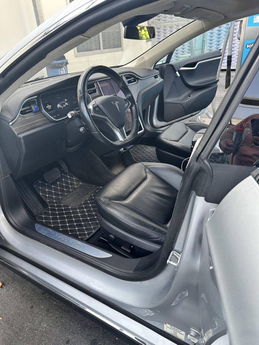 Tesla Automobili: Tesla Model S 85D mit Mfk – Usato da Suhr venduto da Portmann2005 6