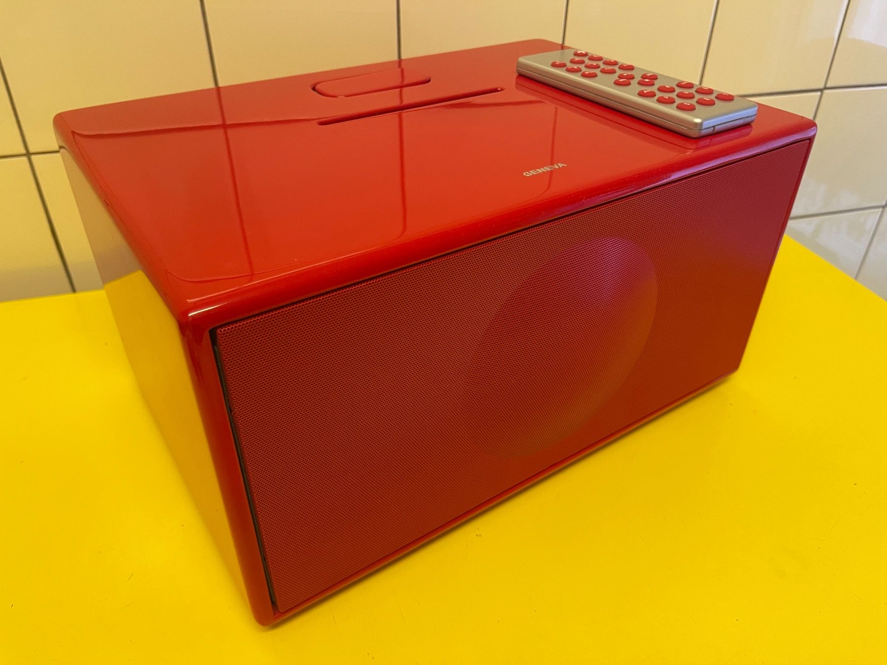 Lecteur multimedia & Streamer: Geneva Sound System Model M mit Fernbedienung – D'occasion à Ftan par ch__68hf
