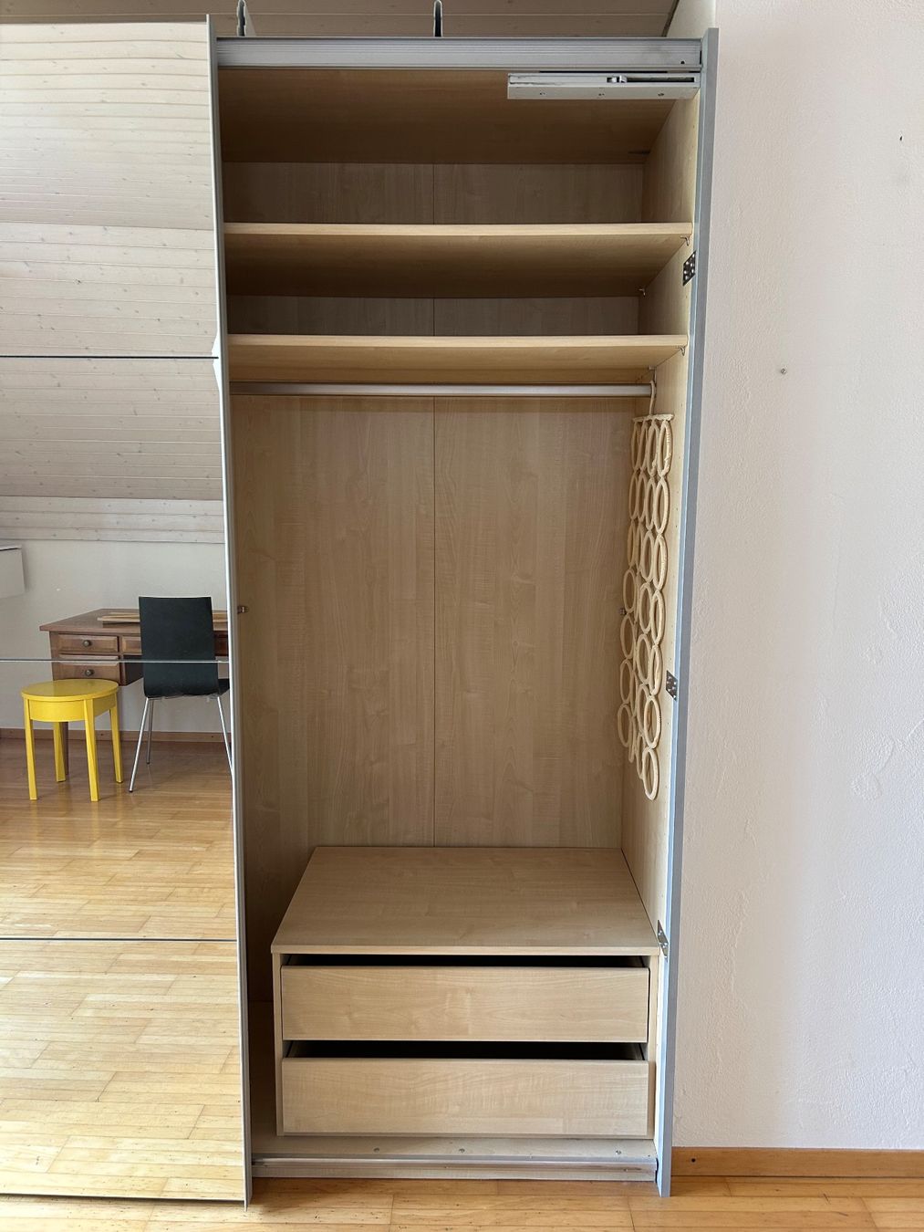 Schränke: Schrank mit Schiebetüren – Gebraucht aus Niederlenz von Boston04 2