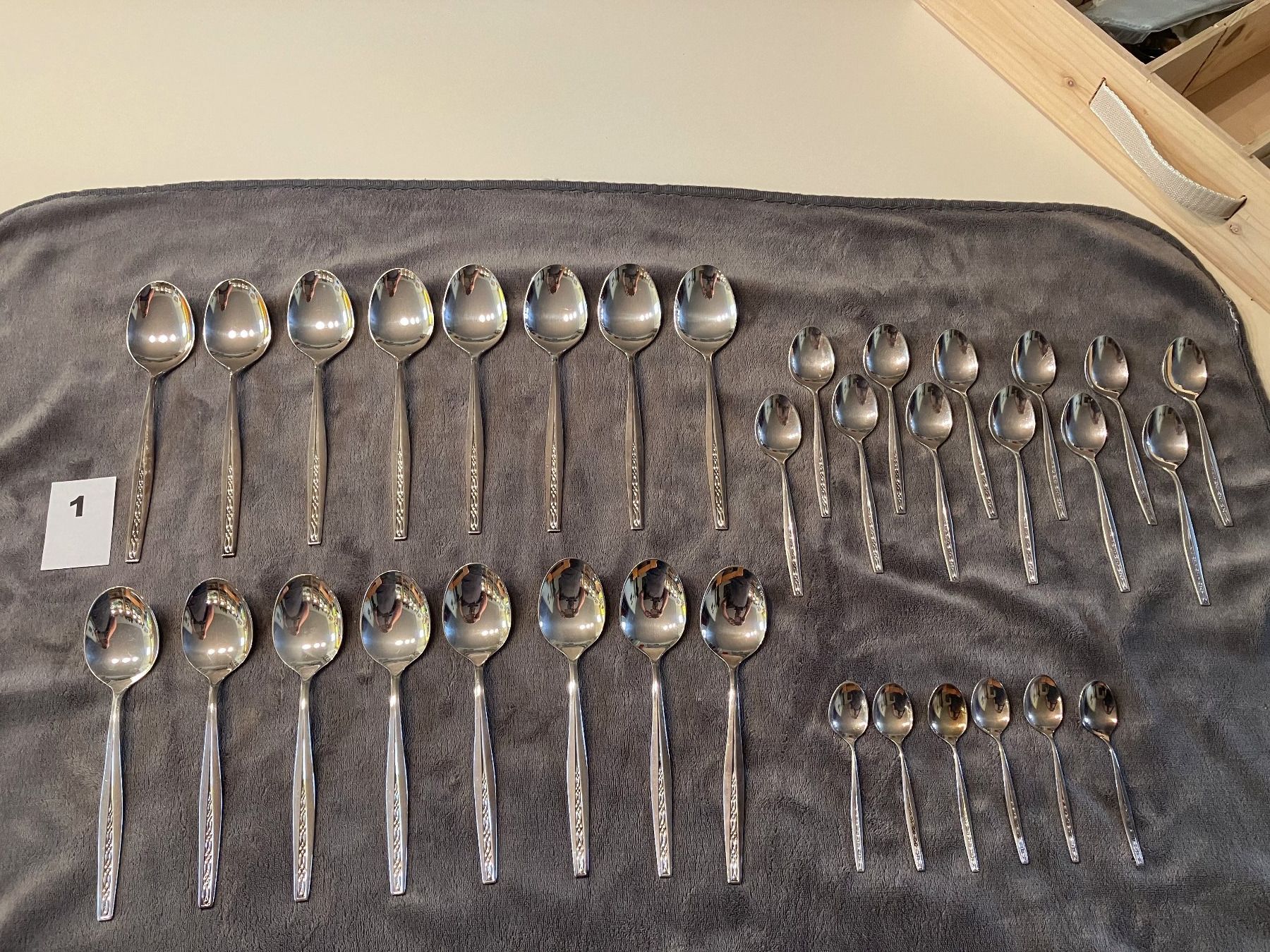 Set di posate: auerhan90 silber-besteck 86teilig – Usato da solothurn venduto da Lrz74