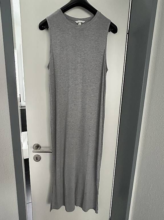 H&M Vestiti: Langes graues Kleid von H&M, Grösse L – Nuovo (secondo la descrizione) da Erlinsbach SO venduto da hallon480