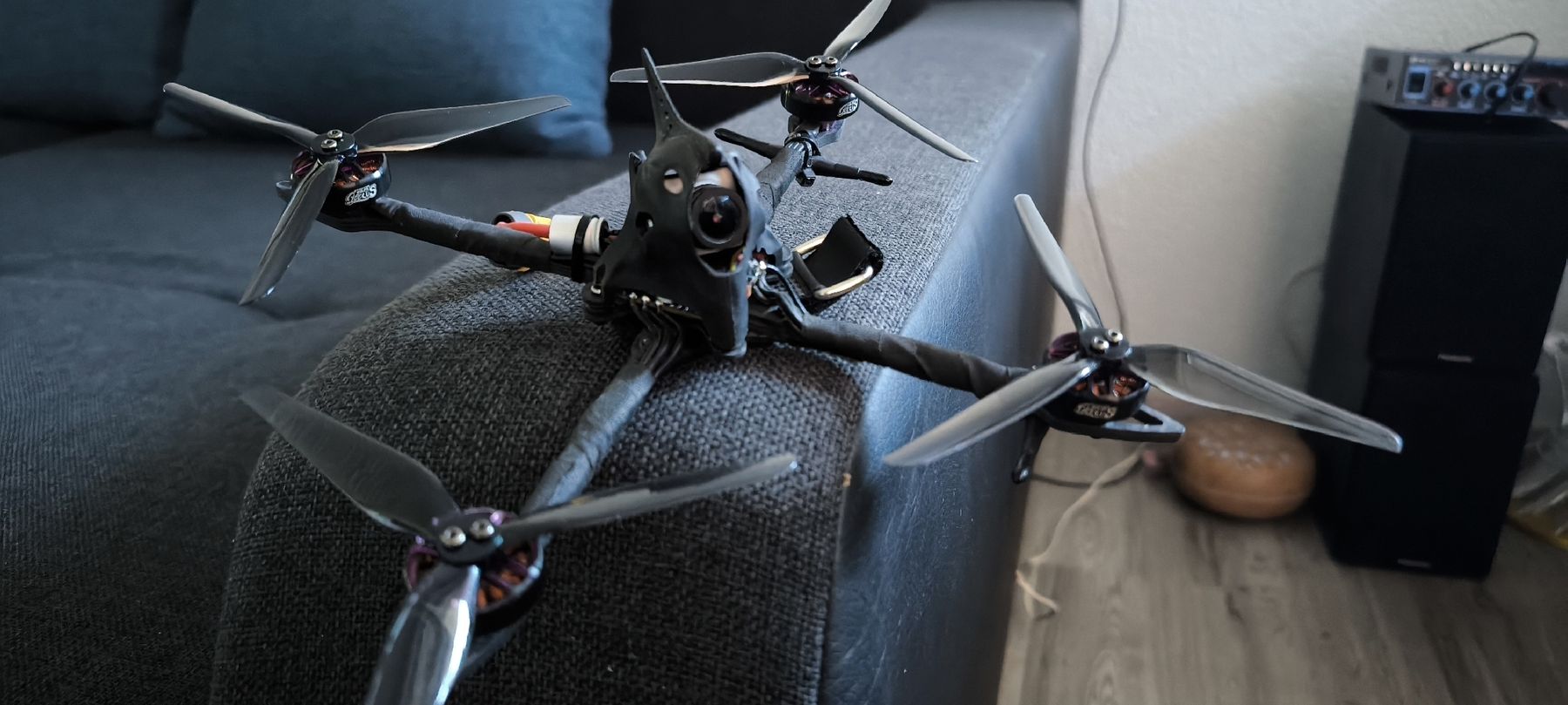 RC Kits de montage: FPV Rc drhone  – D'occasion à Steffisburg par ele_7hty 9