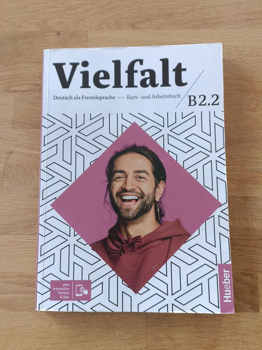 Libri: Deutschbuch "Vielfalt B2.2" – Usato da Bern venduto da carlota_dino