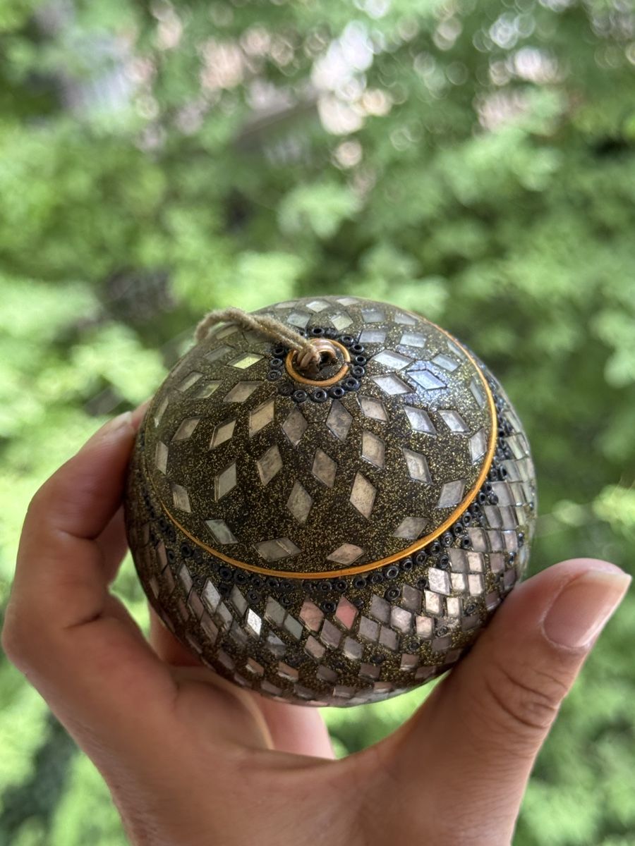 Tutte le decorazioni: Mosaic Orb Decorative Item - Unique Handcrafted Accent Piece – Usato da Zürich venduto da olalinda 5