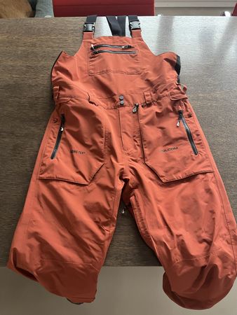 Wunderschöner, neuer Volcom Snowboardanzug 2-teilig