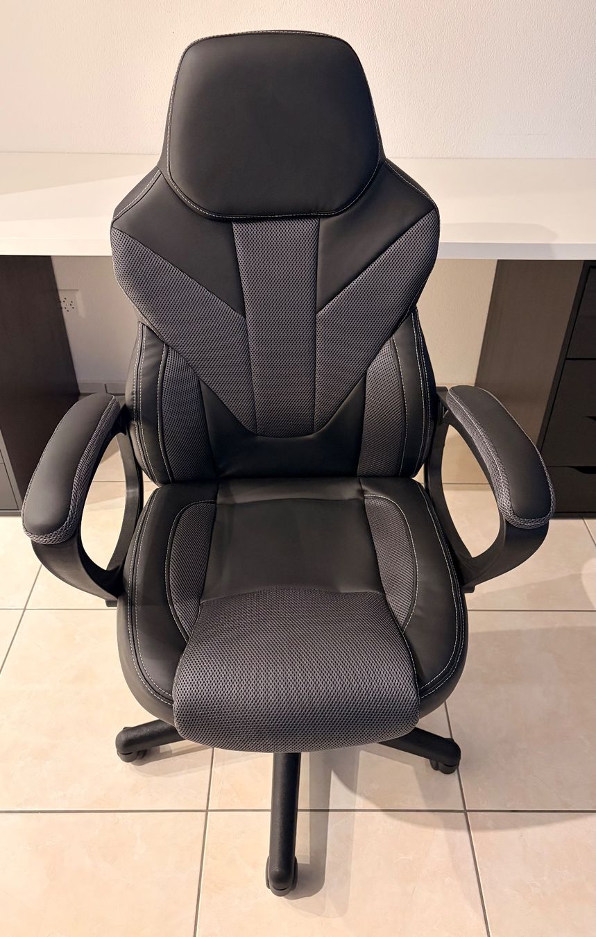 Sedie: Neuer Büro/ Gamingstuhl – Nuovo (secondo la descrizione) da Bronschhofen venduto da hobbykatz