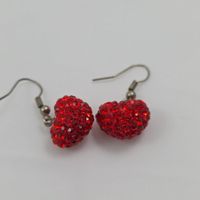 Rote Herzohrringe Strass, neuwertig, für den Frühling 502