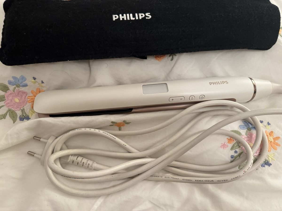 Philips Lockenstäbe & Haarglätter: Lisseur Philips MoistureProtect – Gebraucht aus Meyrin von mai_pl7s