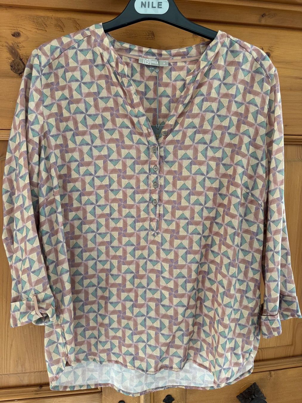 Nile Camicette: Bluse, Nile //NEU// S – Nuovo (secondo la descrizione) da Stettfurt venduto da outlet72