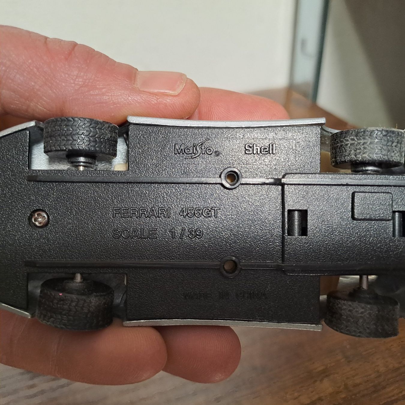 Maisto Modellini d'auto: Ferrari 456 GT 1/39 silber – Usato da Bertschikon Gossau venduto da Singeruwe 3