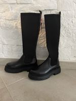 Bottes hautes noires  42 neuves