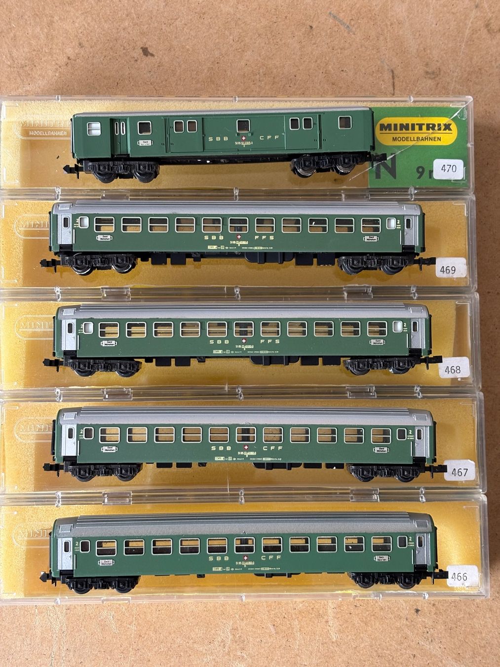 Trix Modelleisenbahnen: 5x Minitrix Personenwagen SBB – Gebraucht aus Hauterive NE von eriamch 2