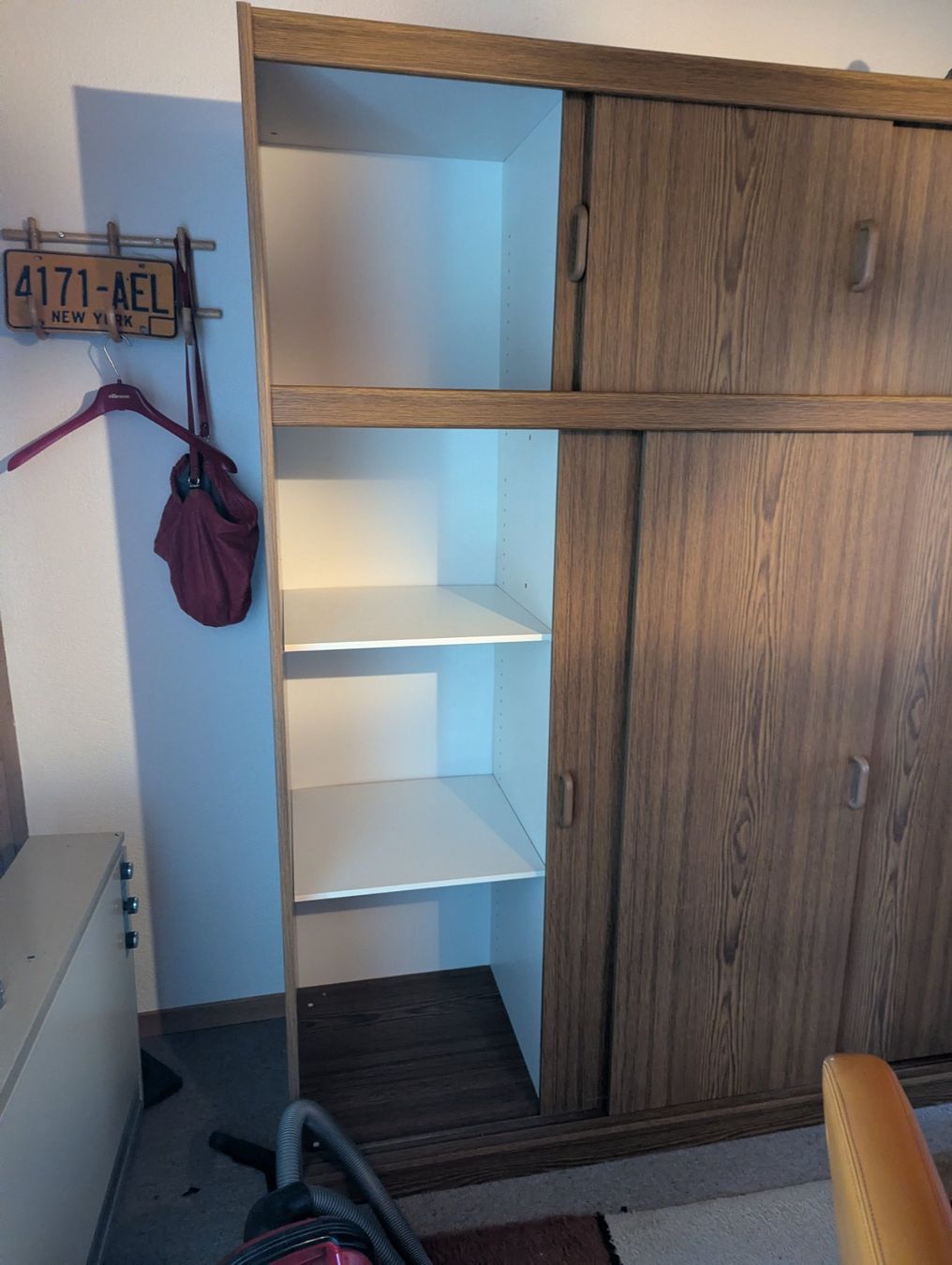 Armoires: Schrank – D'occasion à Steinhof SO par darv789 2