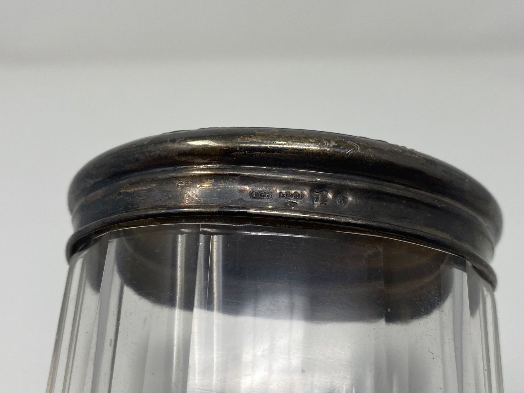 Zuccheriere: Alte ovale Glasdose mit Silberdeckel – Usato da Ballwil venduto da ClassicGallery 6