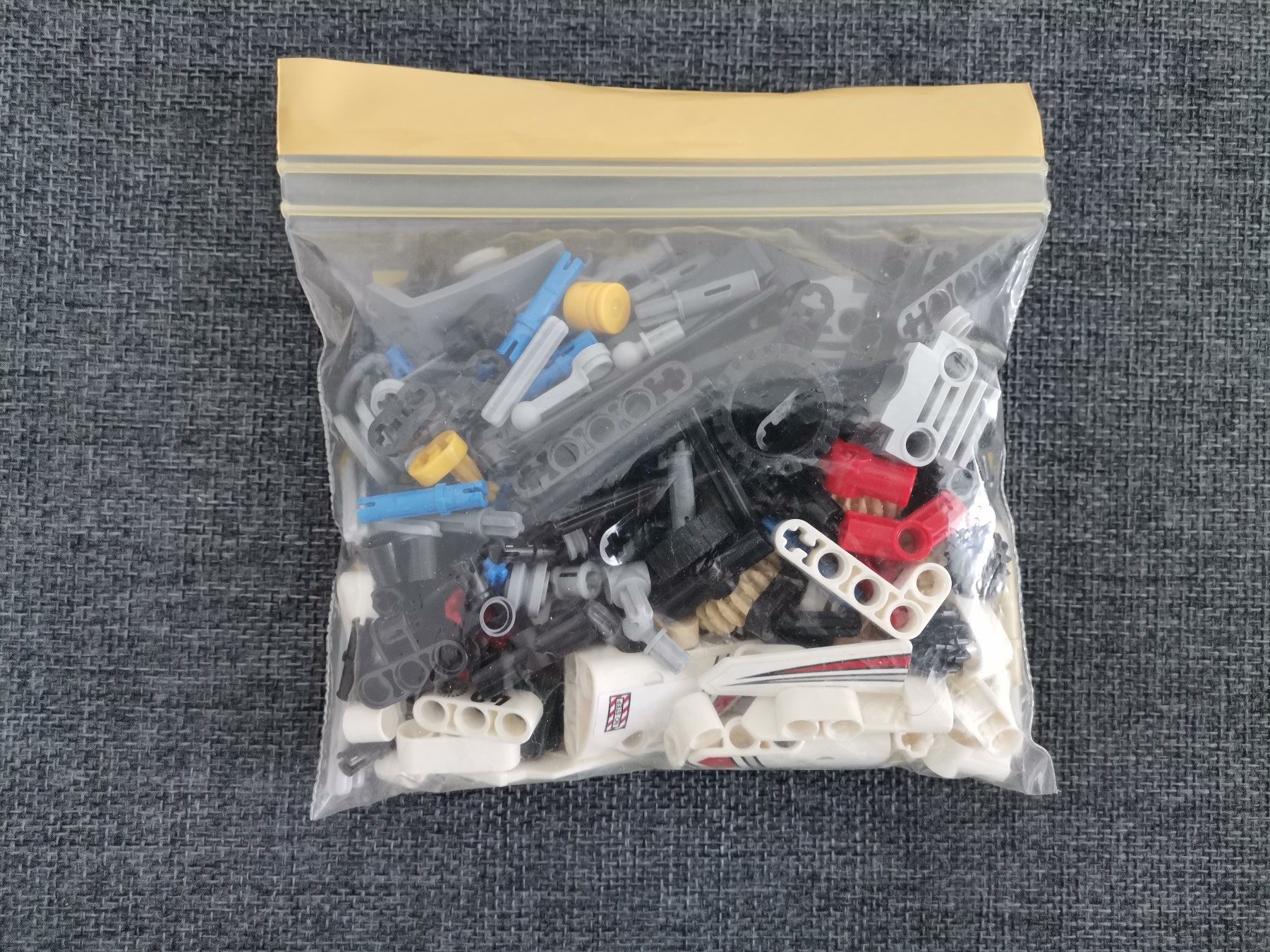 Lego Jeux de construction: Lego Technic, hélicoptère et avion référence no 42057, 2 en – D'occasion à Onex par Neimad7 2