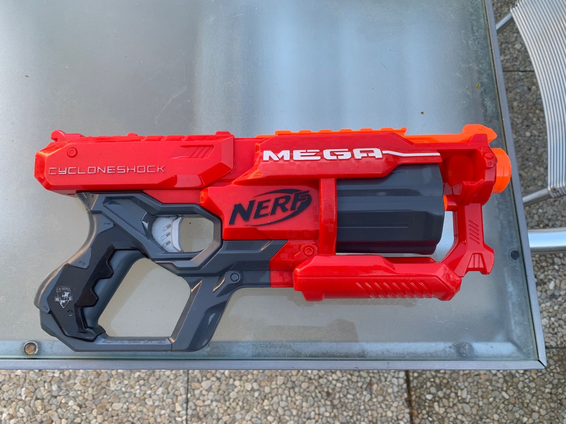 Nerf Giocattoli: 2 NERFs 1.nerf elite: Strongarm und 2.nerf mega: Cycloneshok – Usato da Unterlangenegg venduto da zddn3 1