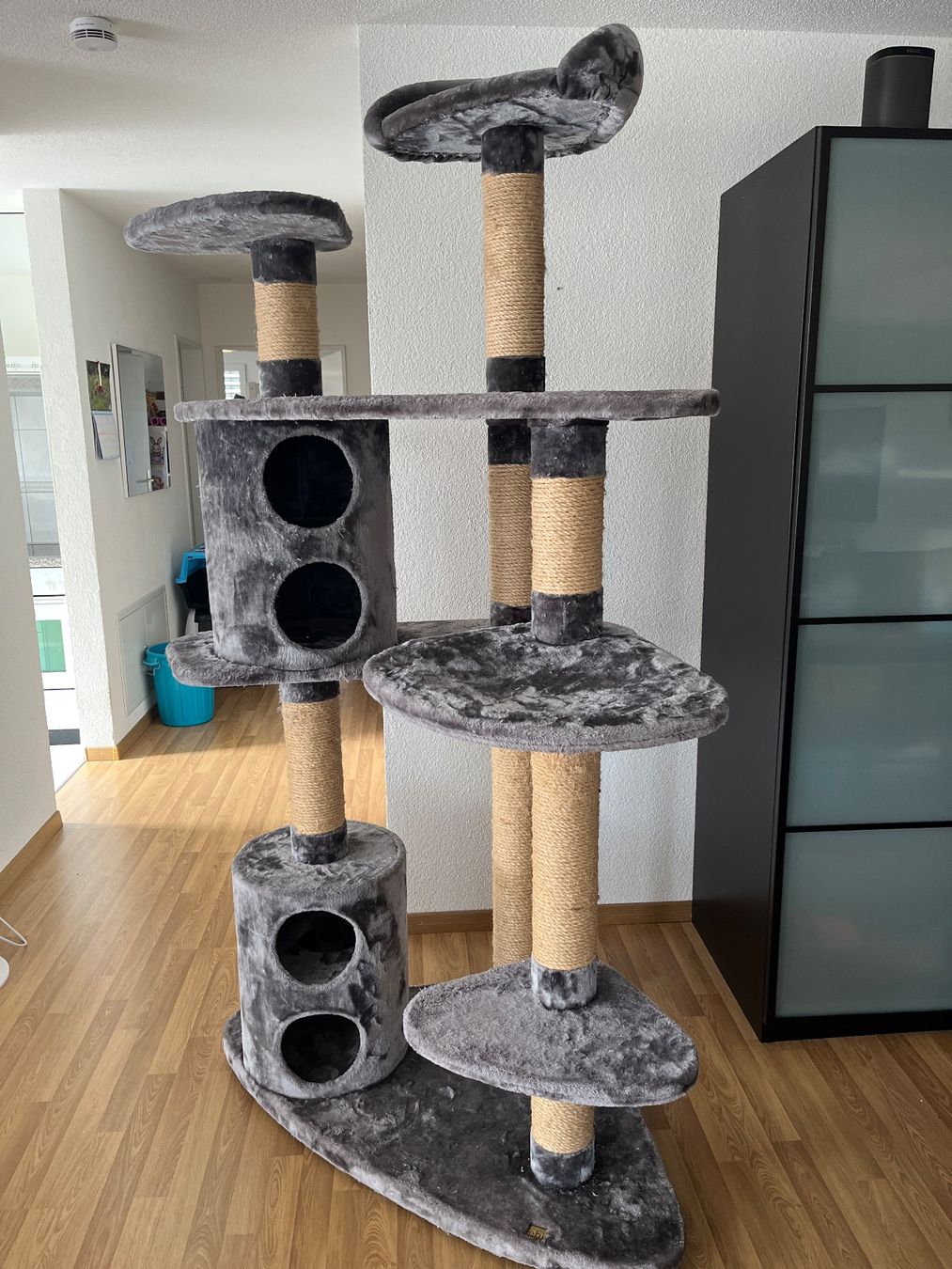 Tiragraffi: Gebrauchter Katzen Kratsbaum – Usato da Uster venduto da Eizo83 1