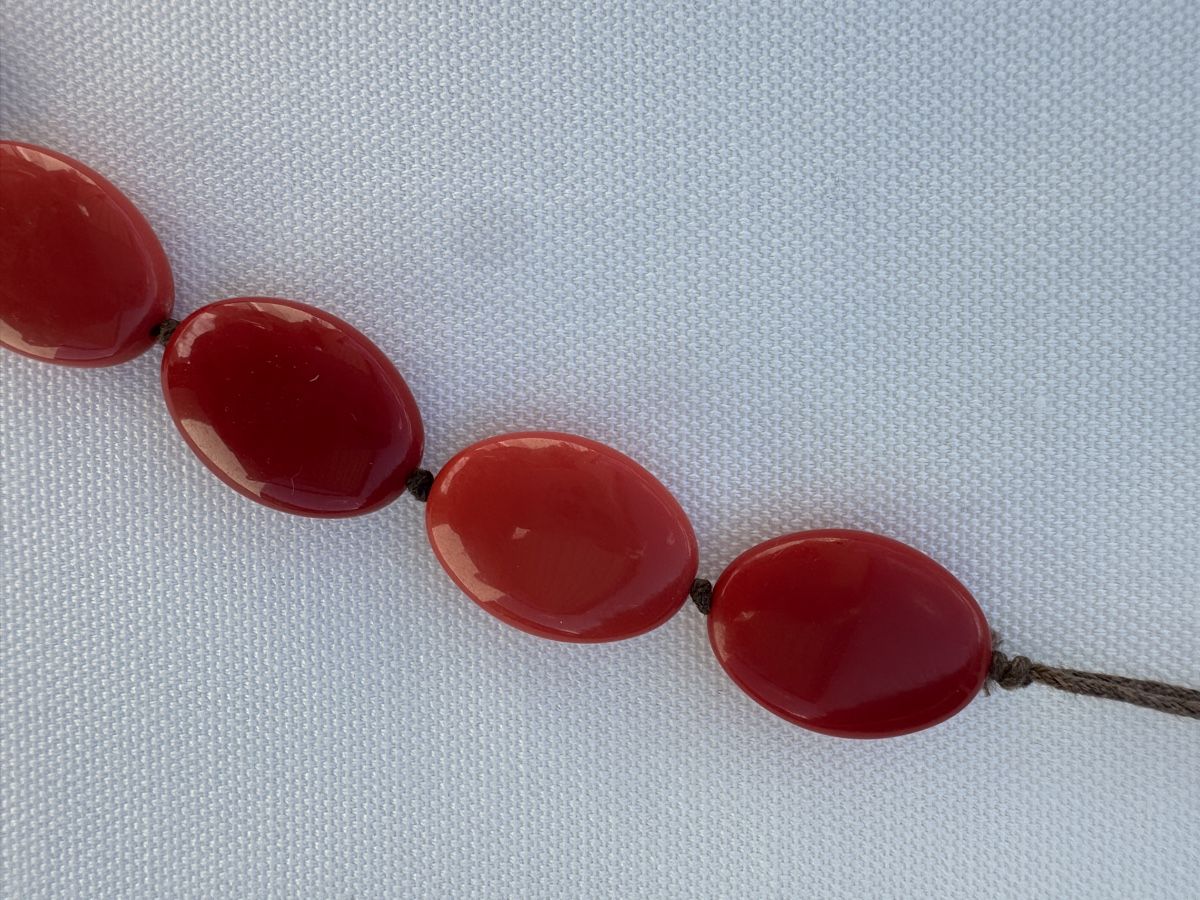 Colliers: Halskette rot, Steinoptik – D'occasion à Waltenschwil par aussieb. 1