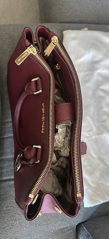 Borse da donna: Sac Michael Kors bordeau  – Usato da Grand-Lancy venduto da ssa_k59z 1