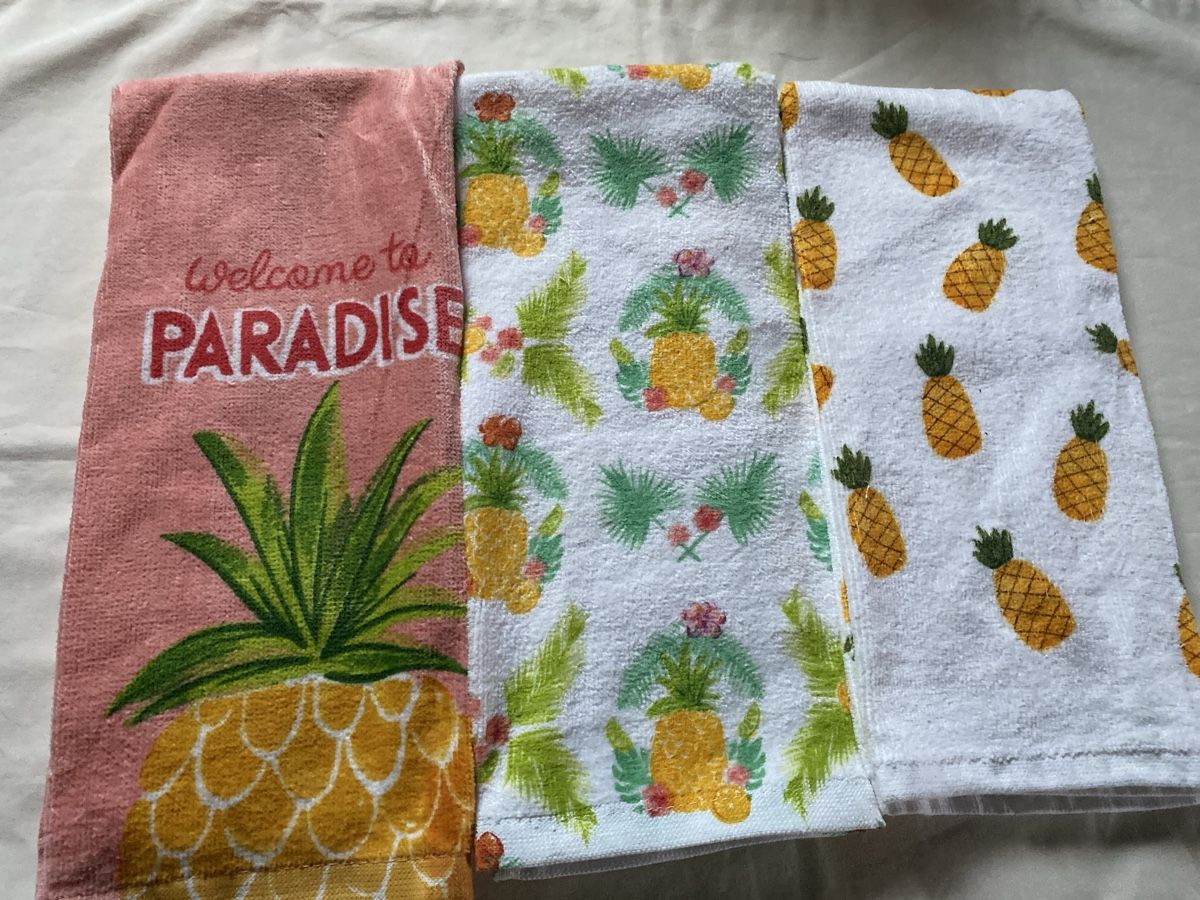 Küchentücher: 3x Summer kitchen Towels, Pineapple theme Design – Neu und originalverpackt aus Buttikon SZ von Maxwelltime
