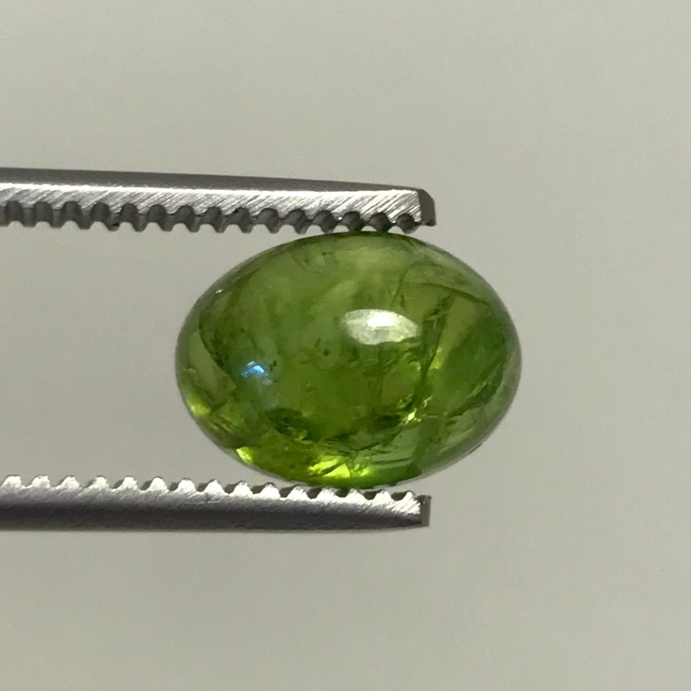 Pietre preziose: schönes Peridot Cabochon, 4.2 Karat, oval – Nuovo (secondo la descrizione) da Biel venduto da djvalbnc 5