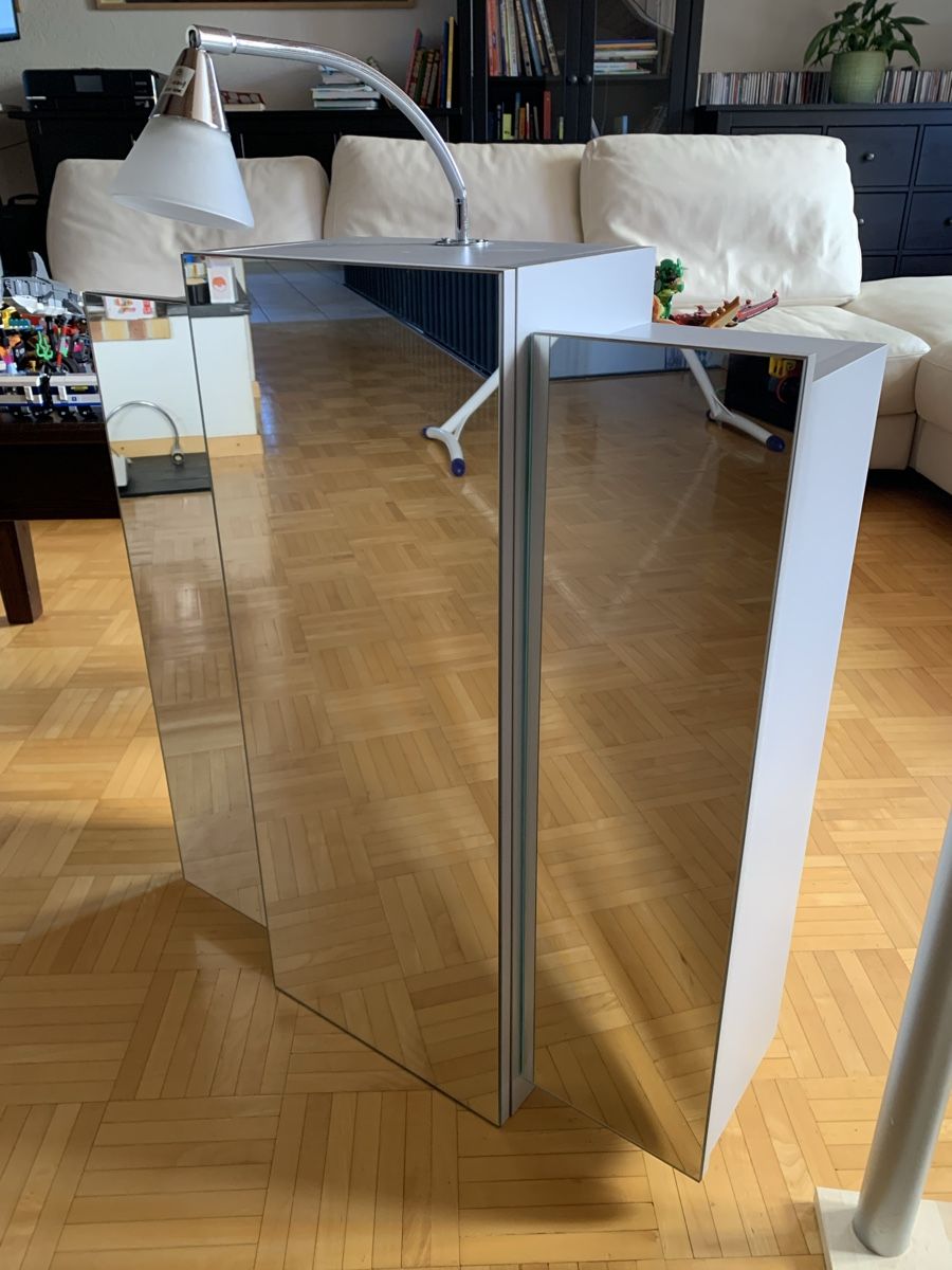 Armoires miroirs: Two bathroom cabinets – D'occasion à La Croix de Rozon par chr_f5wy 2