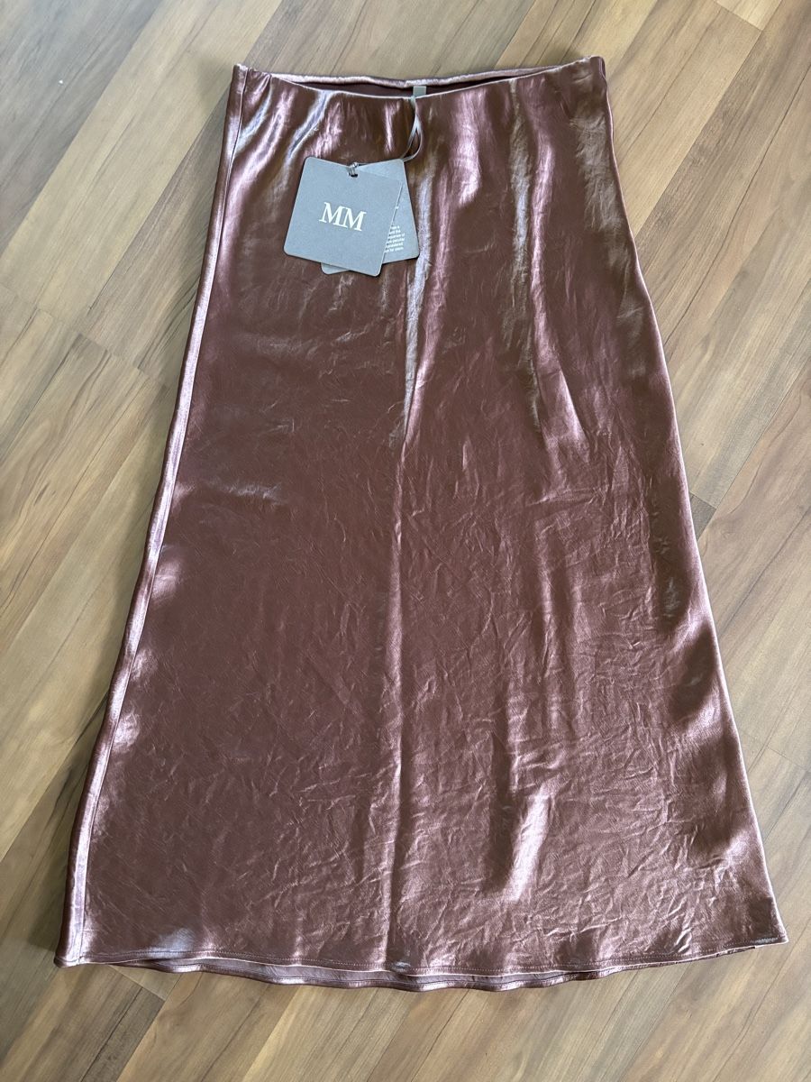 Max Mara Gonne: Max Mara Rock neu mit Etikett FR 36 – Nuovo (secondo la descrizione) da Düdingen venduto da BluePalm