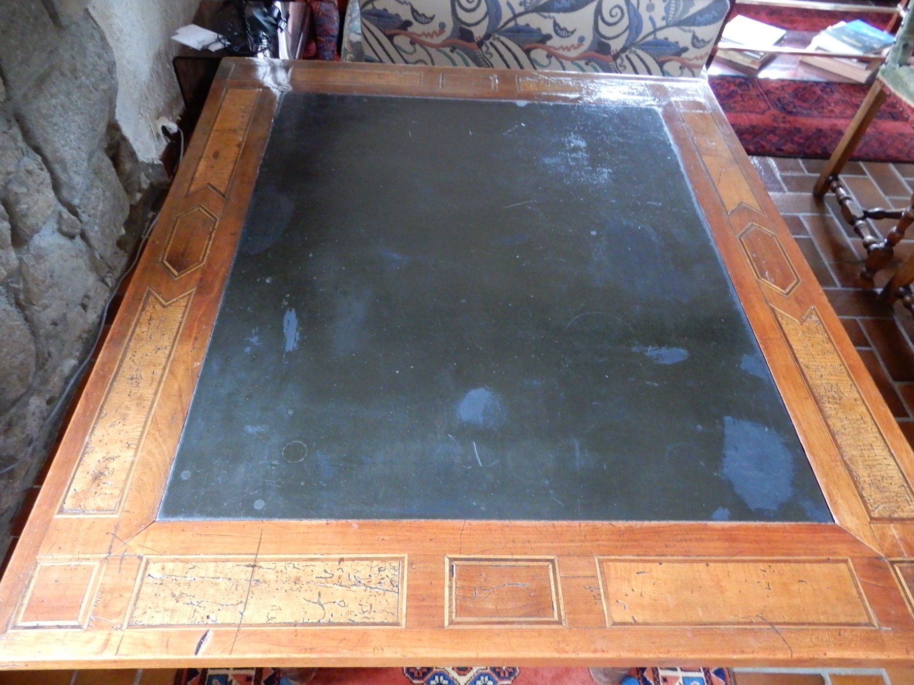 Tables: Table en ardoise – D'occasion à PLAN-LES-OUATES par DUMONTBE