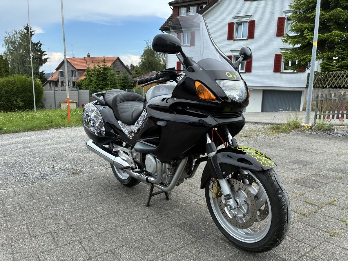 Honda Touring: Honda NT650V Deauville – Usato da Engelburg venduto da Pazo80 3