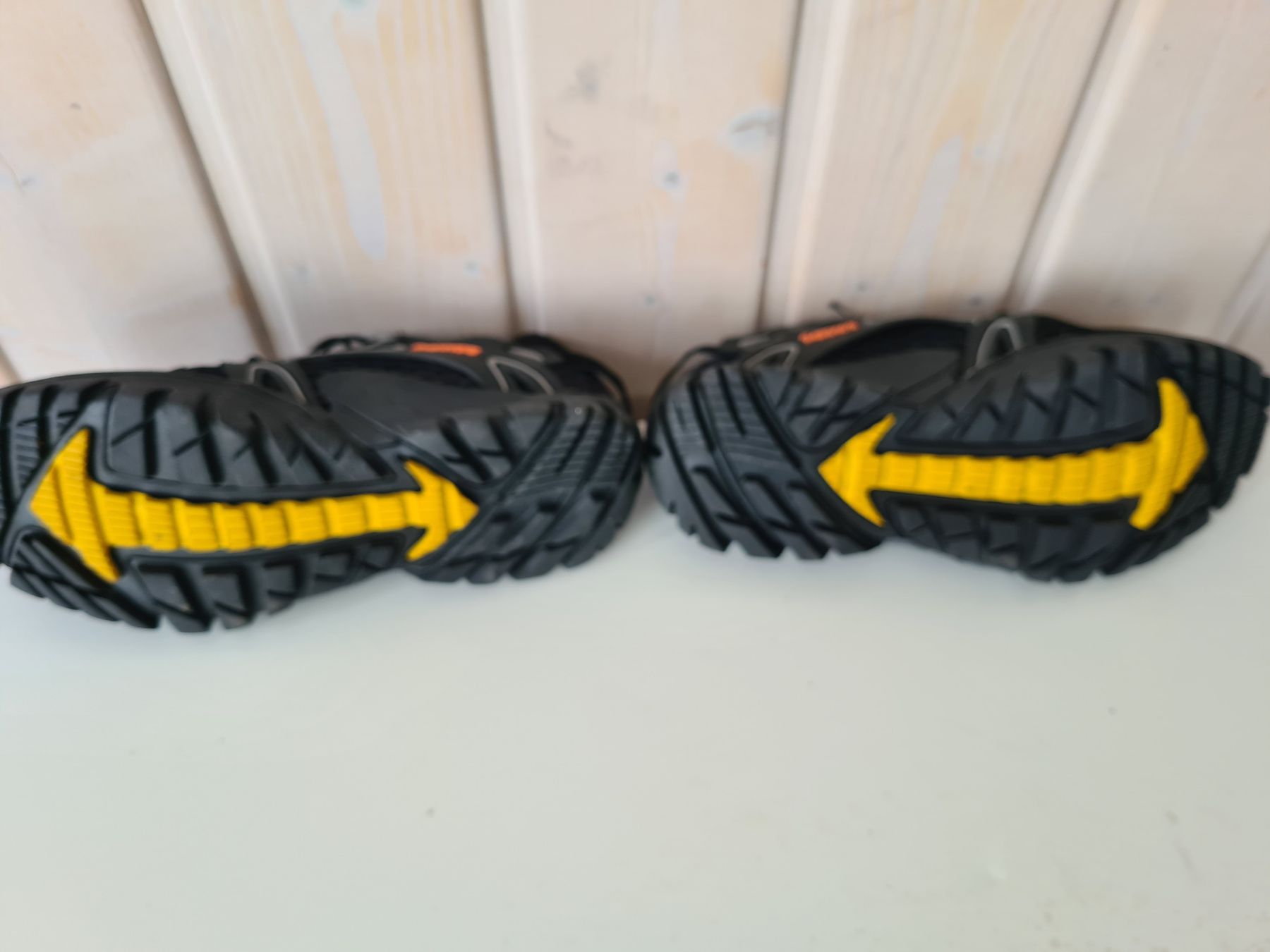 Scarpe da uomo: Schuhe, Wasserschuhe – Nuovo (secondo la descrizione) da Waldkirch venduto da Hypertenuse 3