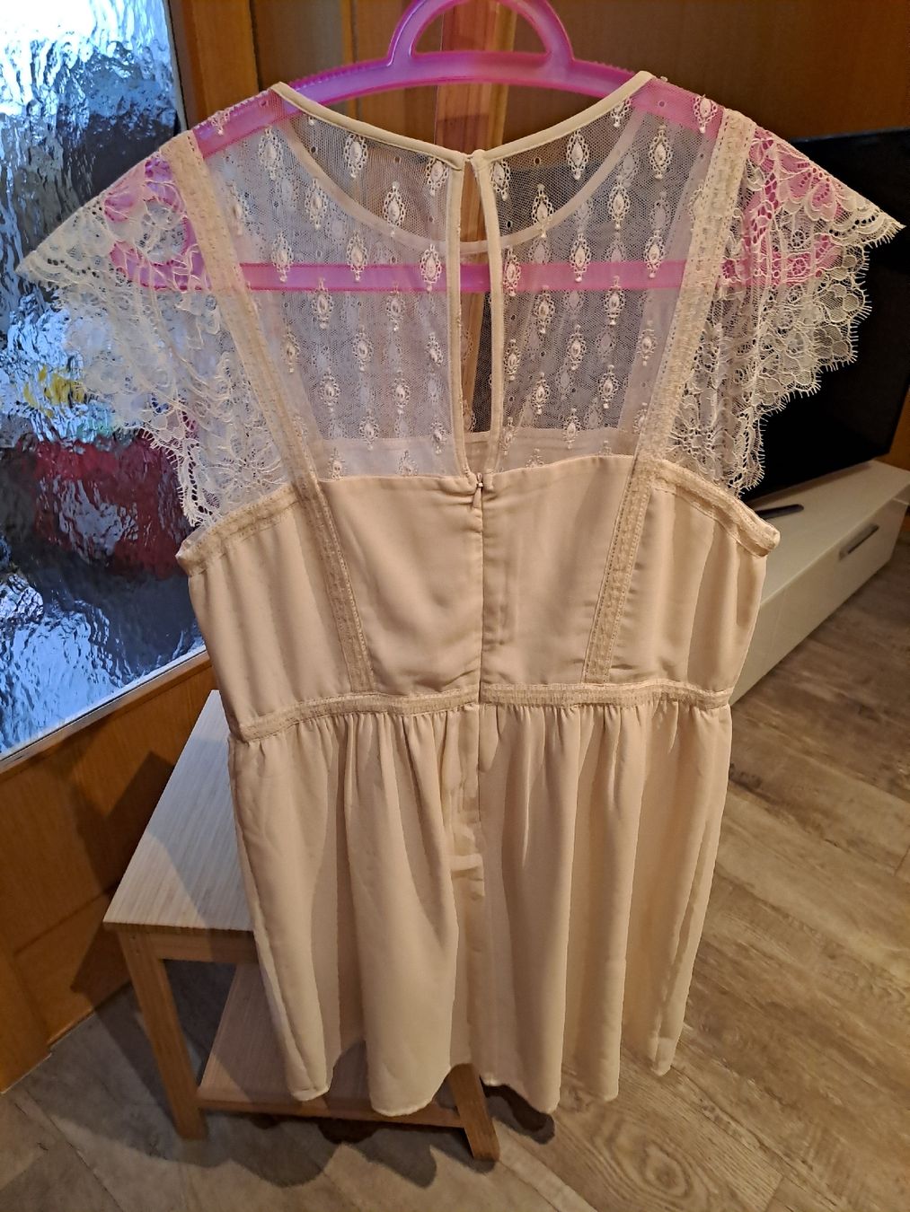 H&M Kleider: Kleid H&M Spitze Grösse 42/44 – Gebraucht aus Rickenbach LU von bishiida 3