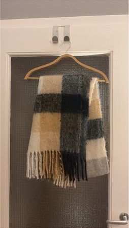 Winterschal kariert mit Fransen