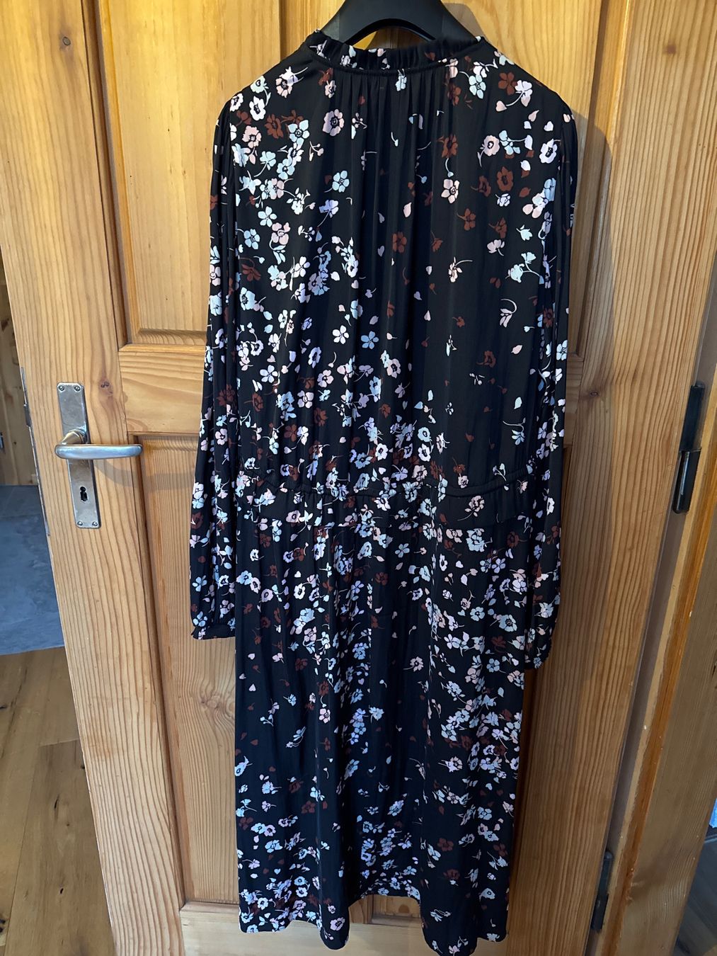 Marc Cain Vestiti: kleid marc cain – Nuovo (secondo la descrizione) da gurzelen venduto da malu04 2