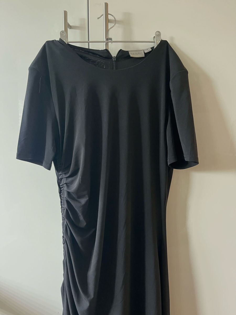 Robes: Robe élégante taille M – Neuf (Voir description) à Aigle par sow_m7gm 6