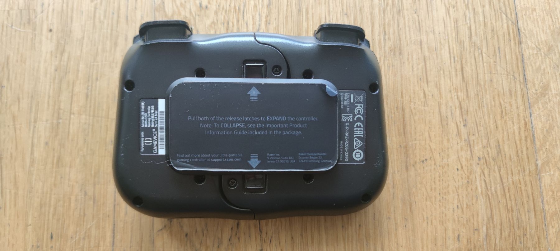 Razer Controller: Razer Kishi Mobile Gaming Controller - Top Zustand! – Usato da Langnau am Albis venduto da lew_k2bg 4