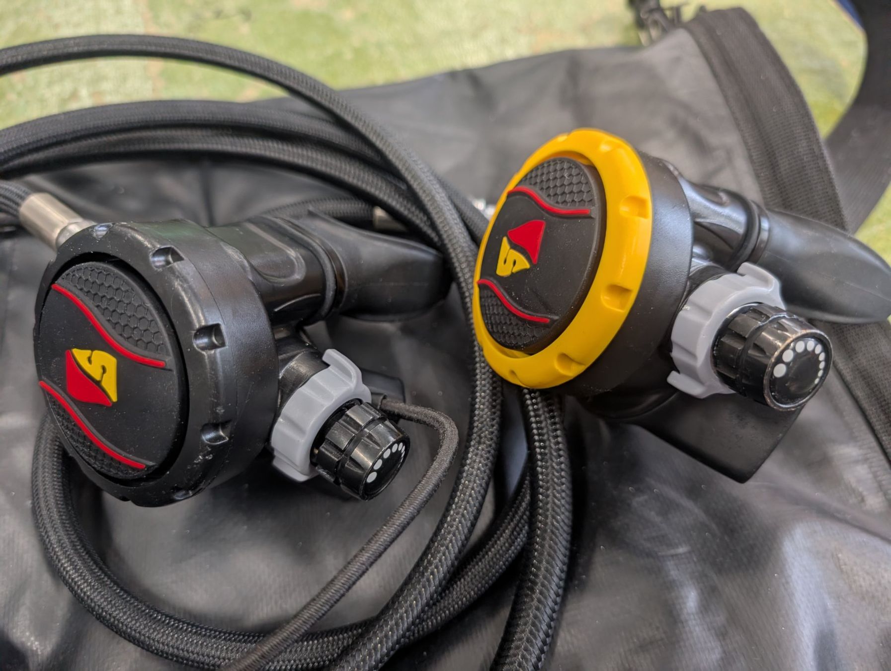 Respiratori & Giubbotti: Diverite XT1/XT2 Advanved Open Water Package – Usato da Suhr venduto da 54g1 2