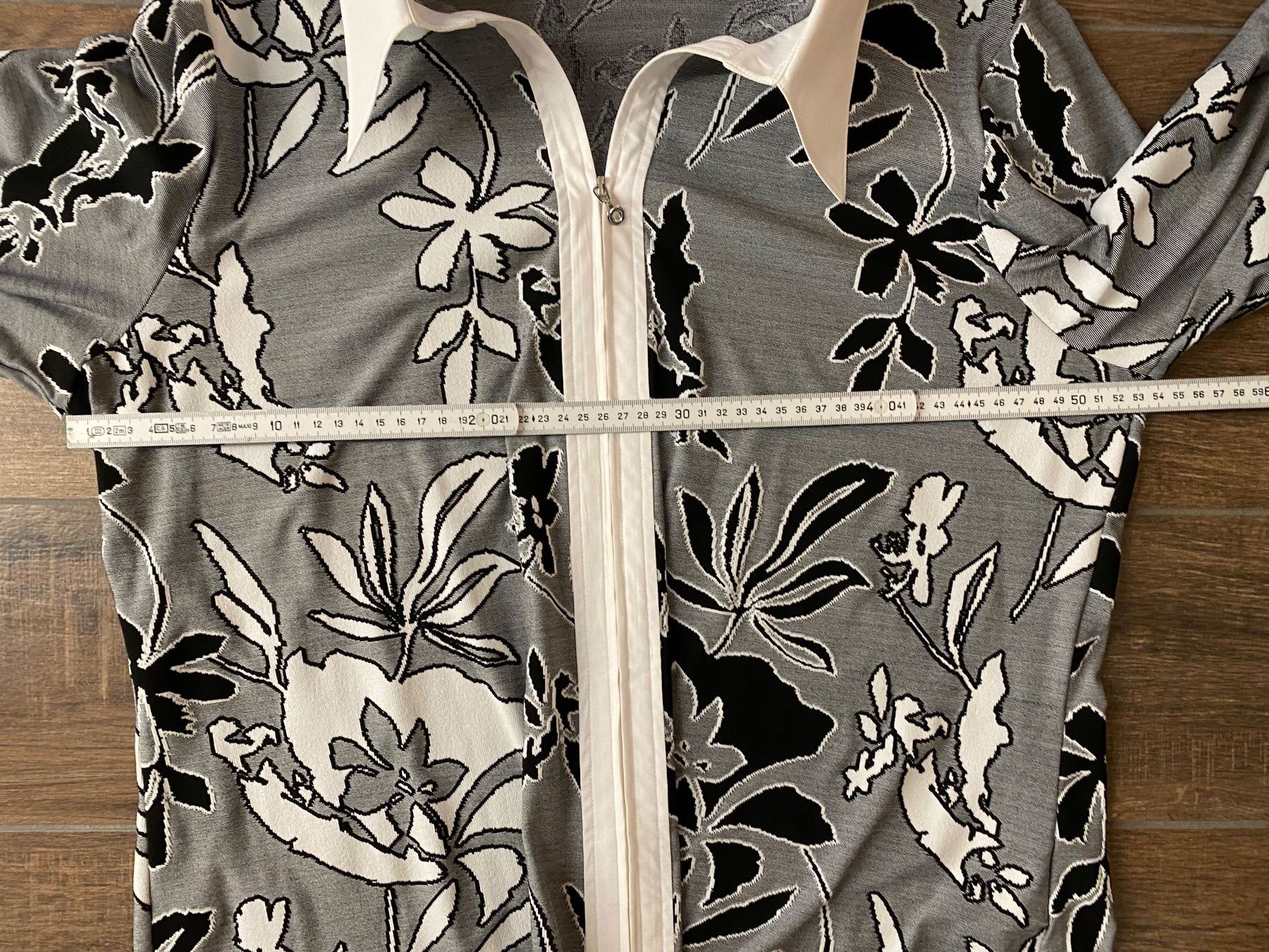 Chemisiers: Fashion Classics Bluse mit Reissverschluss Gr. 46 – D'occasion à Pratteln par a23_j2gs 4