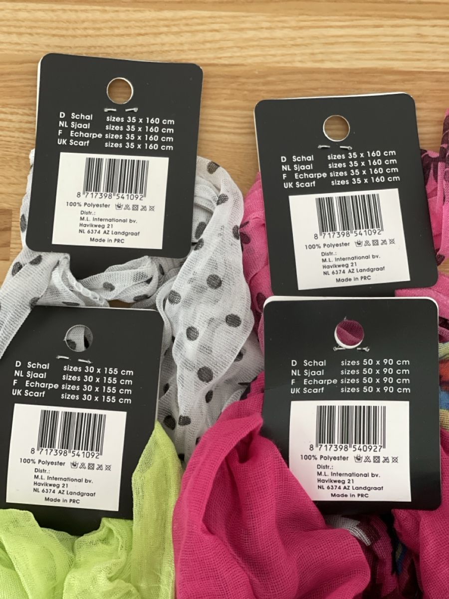 Foulard & Sciarpe: Schäle diverse Farben und Grössen 4Stück – Nuovo e nell'imballaggio originale da Wettingen venduto da stern910 2