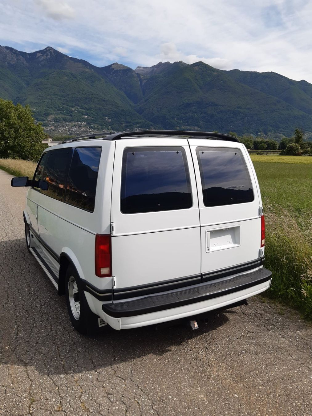 Chevrolet Automobili: 90' Chevrolet Astro CL Oldtimer Frisch ab MFK – Usato da Losone venduto da Ryan.B 3