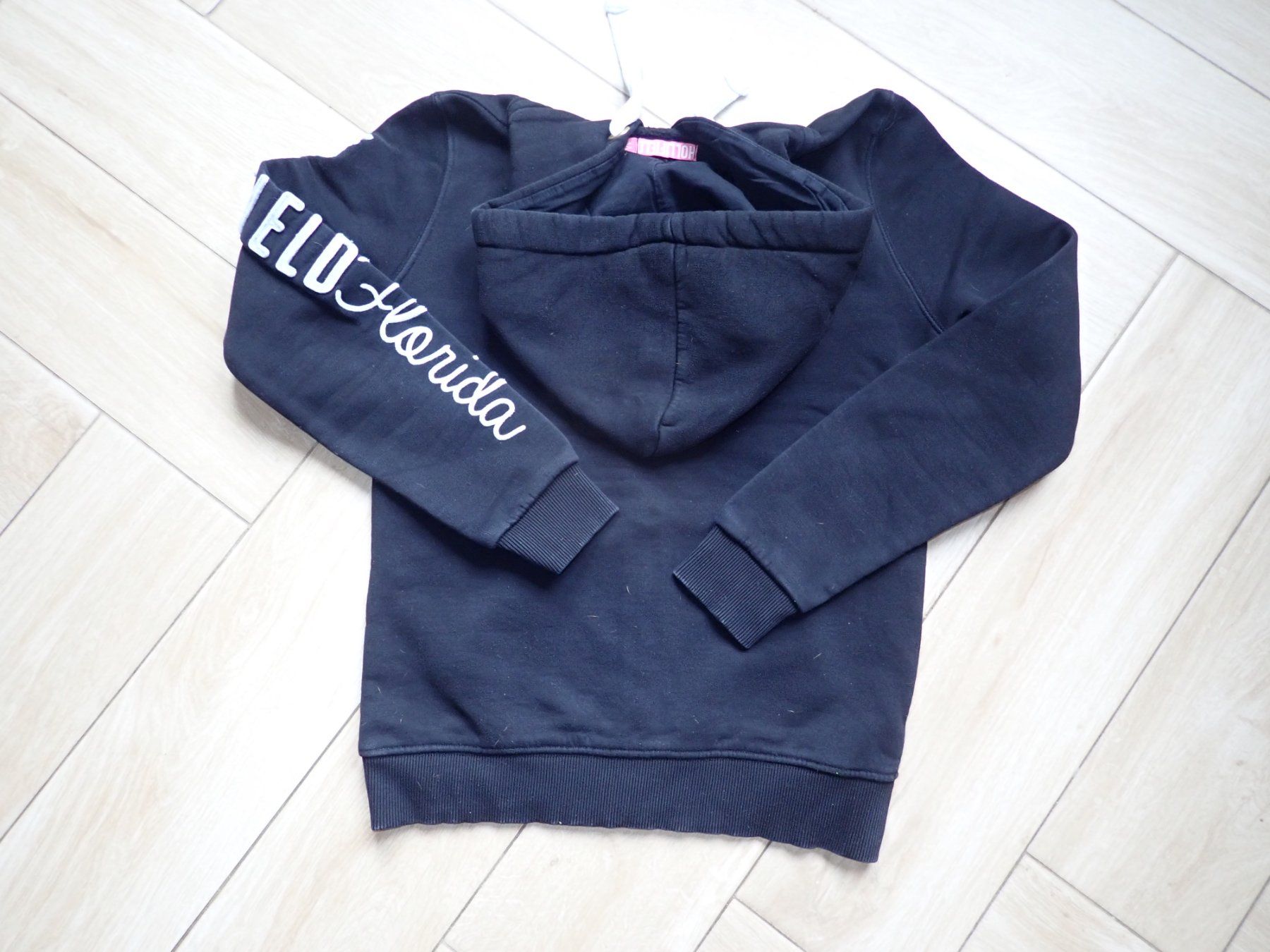 Pullover & Sweatshirts: Sweat avec zip et capuche M – Neu (gemäss Beschreibung) aus Petit-Lancy von camping_car 4